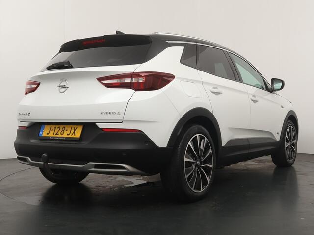 Opel Grandland X 1.6 Turbo Hybrid4 Ultimate - Automaat - Navigatie - Climate Controle