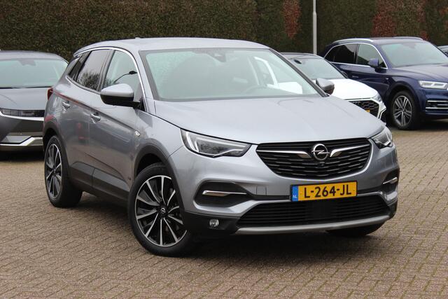 Opel Grandland X 1.6 Turbo Hybrid Business Elegance / SoH 88,4% / Trekhaak / 360Camera / CarPlay / Navigatie / Keyless / 19'' / Stoel+Stuurverwarming / Dodehoek / DAB / Cruise Control