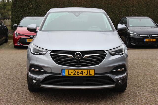Opel Grandland X 1.6 Turbo Hybrid Business Elegance / SoH 88,4% / Trekhaak / 360Camera / CarPlay / Navigatie / Keyless / 19'' / Stoel+Stuurverwarming / Dodehoek / DAB / Cruise Control