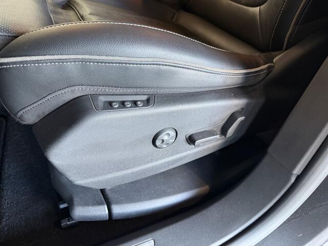 Opel Grandland X 1.2 Turbo Innovation / Compleet Nieuwe motor / Leer / Stoelverw./koeling / Luxe uitgerust /