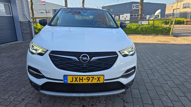 Opel Grandland X 1.2 Turbo Innovation 360 cam automaat pano