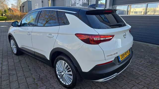 Opel Grandland X 1.2 Turbo Innovation 360 cam automaat pano