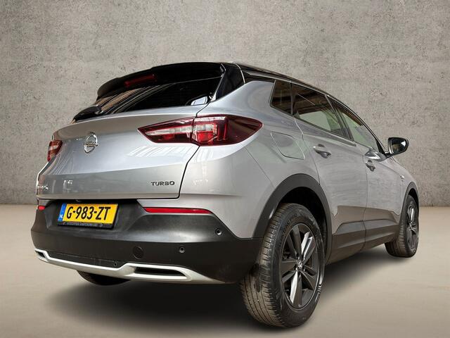 Opel Grandland X 1.2 Turbo 120 Jaar Edition Automaat (APPLE CARPLAY, GROOT NAVI, CLIMATE, LEDER, CAMERA, SPORTSTOELEN, GETINT GLAS, CRUISE, NIEUWSTAAT)