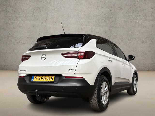 Opel Grandland X 1.2 Turbo Sport (APPLE CARPLAY, PARELMOER, NAVIGATIE, STUUR/STOELVERWARMING, GETINT GLAS, SPORTSTOELEN, CRUISE, PARKEERSENSOREN, NIEUWE APK, NIEUWSTAAT)