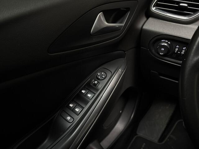 Opel Grandland X 1.2 Turbo Sport (APPLE CARPLAY, GROOT NAVI, CLIMATE, LEDER, TREKHAAK, KEYLESS, SPORTSTOELEN, GETINT GLAS, ELEK ACHTERKLEP, NIEUWSTAAT)