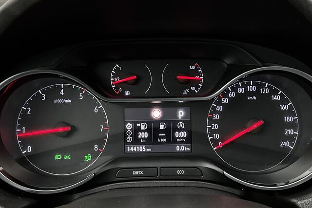 Opel Grandland X 1.2 Turbo Business Executive | Trekhaak | Half lederen bekleding | Camera