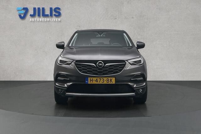 Opel Grandland X 1.2 Turbo Business Executive | Trekhaak | Adaptieve cruise control | Stoelverwarming