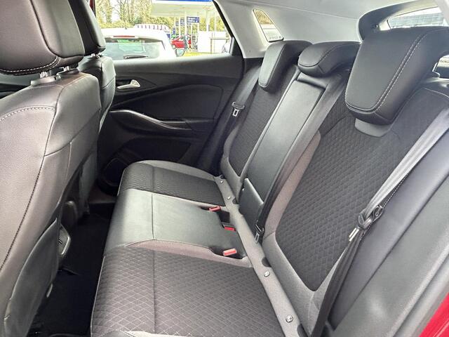 Opel Grandland X 1.6 Turbo Hybrid Ultimate | Trekhaak | Automaat |