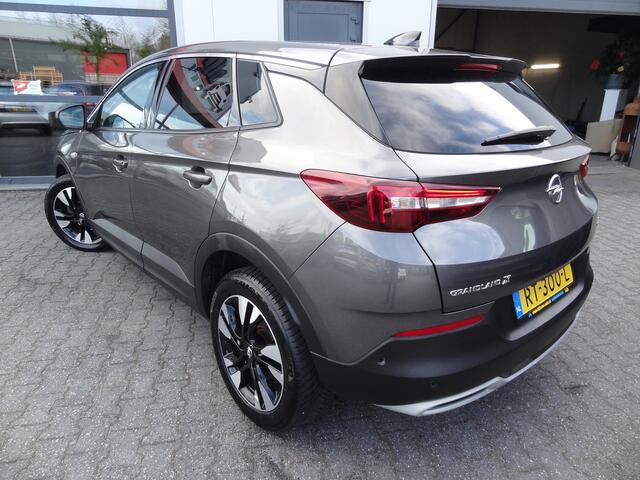 Opel Grandland X | 1.2 Turbo Innovation | NL-AUTO | PANODAK | NAVI | LEDER | STOELVERWARMING