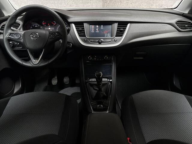Opel Grandland X 1.2 Turbo Sport (APPLE CARPLAY, NAVIGATIE, CRUISE, SPORTSTOELEN, ARMSTEUN, LM VELGEN, NIEUWE APK, NIEUWSTAAT)
