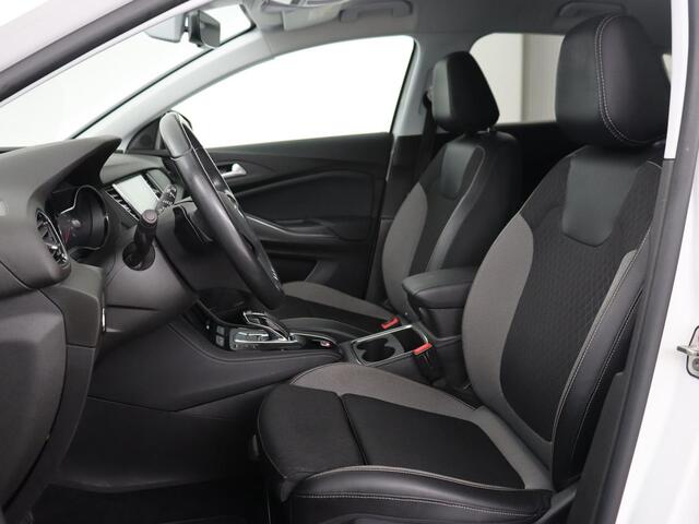 Opel Grandland X 1.6 Turbo Hybrid Elegance | SOH 90,2% | Carplay | Camera | Full LED | Half leder | Navigatie | Parkeerhulp | Climate control | Bluetooth | Cruise control | 56.000km NAP | PHEV | Plug In