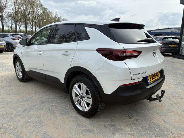 Opel Grandland X 1.2 Turbo 130Pk Edition Automaat | Navigatie | Climate Control | Camera | Parkpilot | Cruise control | LED | DAB | LM-Velgen