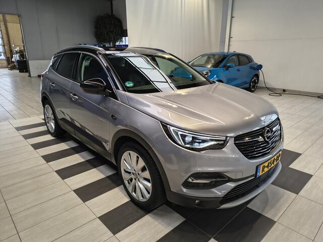 Opel Grandland X 1.6 Turbo Hybrid4 300 pk 4x4 Ultimate | Trekhaak | Leer | Camera | El. verst. stoel + geh. | El. a. klep | 4 seiz. banden