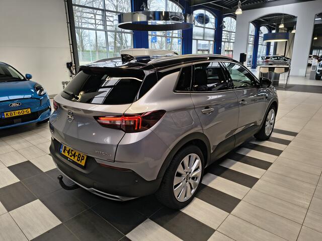 Opel Grandland X 1.6 Turbo Hybrid4 300 pk 4x4 Ultimate | Trekhaak | Leer | Camera | El. verst. stoel + geh. | El. a. klep | 4 seiz. banden