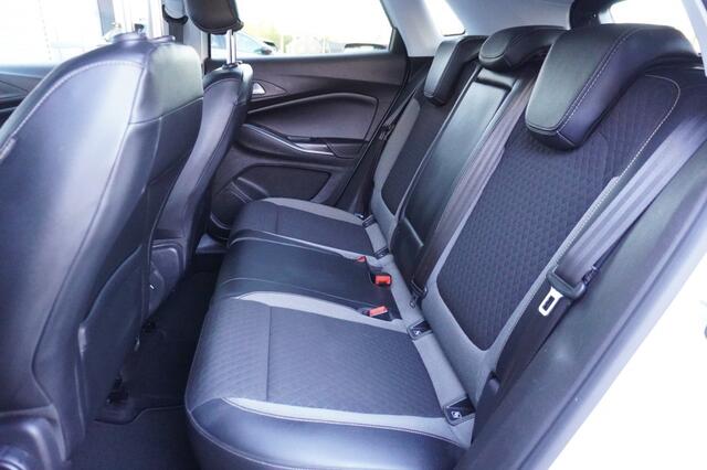 Opel Grandland X 1.2 Turbo 120 Jaar Edition / Trekhaak / Camera / LED / Navigatie