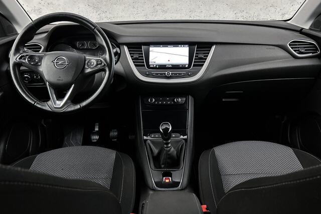 Opel Grandland X 1.2 Turbo Business Edition | Trekhaak | Navigatie | Apple Carplay | Camera | LED