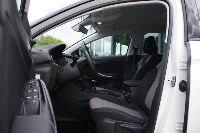 Opel Grandland X 1.2 Turbo 130 PK Edition, Camera, Stoelverwarming, Navigatie