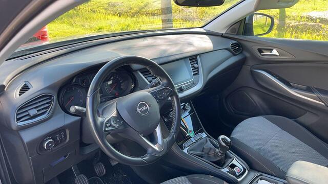 Opel Grandland X 1.2 Turbo Online Edition 130pk | Trekhaak | Edition + Pakket