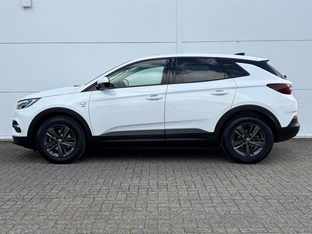 Opel Grandland X 1.2 Turbo 120 Jaar Edition / Trekhaak ( 1400 kg ) / Cruise control / Navigatiesysteem full map /