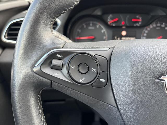 Opel Grandland X 1.2 Turbo 120 Jaar Edition / Trekhaak ( 1400 kg ) / Cruise control / Navigatiesysteem full map /