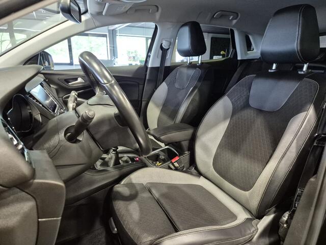 Opel Grandland X 1.6 CDTi Business Executive Navigatie |Trekhaak | Sensoren | Carplay-Android