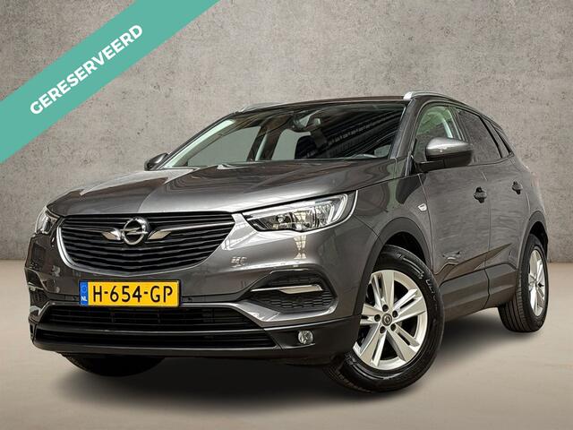 Opel Grandland X 1.2 Turbo Sport Automaat (APPLE CARPLAY, GROOT NAVI, CLIMATE, STUUR/STOELVERWARMING, SPORTSTOELEN, PARKEERSENSOREN, GETINT GLAS, CRUISE, NIEUWSTAAT)