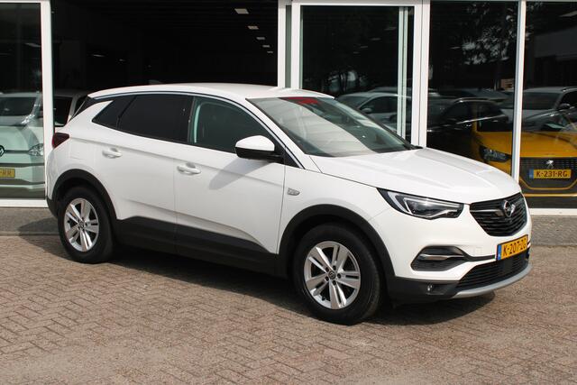 Opel Grandland X 1.2 Turbo Business Elegance