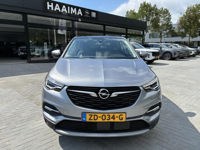 Opel Grandland X 130 PK 8-Traps Automaat | Climate control | Panorama dak | Winterpakket | Navigatie | Parkpilot | LM-Velgen | Trekhaak | AGR | Xenon verlichting