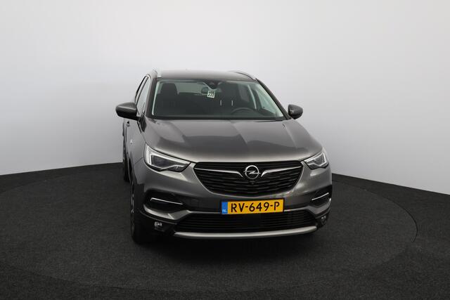 Opel Grandland X 1.2 Turbo Innovation/ D-Riem Verv 59.000KM!/ Trekhaak!/ Stoelventilatie!/ Stuur+Stoelverw!/ Camera/ Dodehoekdetectie/ Grootlichtass./ 19''LMV/ Elek.Stoel+Memory/ Clima/ Navi/ Cruise/ Multi.LEDER.Stuur/ Elek.pakket