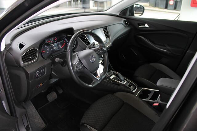 Opel Grandland X 1.6 Turbo Hybrid Elegance | Stoelverwarming | Achteruitrijcamera | Trekhaak