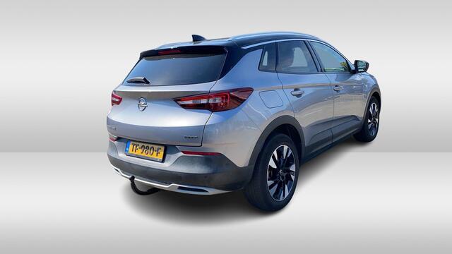 Opel Grandland X 1.2 Turbo Innovation / Trekhaak / Camera / Leder / Keyless / 18'' / CarPlay / Stoelventilatie+Verwarming / Stuurverwarming / DAB / Cruise Control