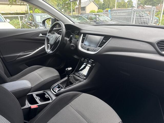 Opel Grandland X 1.2 Turbo Online Edition - Carplay | PDC v+a | Nav | Trekhaak