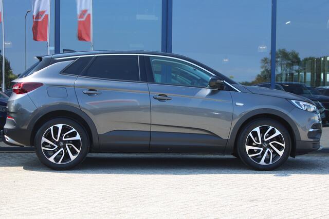 Opel Grandland X 1.2 Turbo 130pk Innovation AGR LEDER NAVI CAMERA CARPLAY 19'' TREKHAAK
