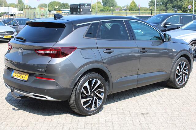 Opel Grandland X 1.2 Turbo 130pk Innovation AGR LEDER NAVI CAMERA CARPLAY 19'' TREKHAAK
