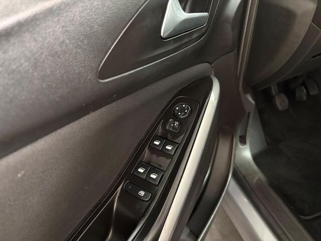 Opel Grandland X 1.2 Turbo Business Executive
