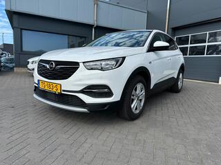 Opel Grandland X 1.2 Turbo Business Executive Navi .Trekh