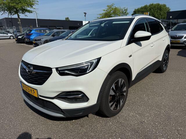Opel Grandland X 1.2 Turbo Innovation | 130pk | Automaat | 60.000km! | Trekhaak |