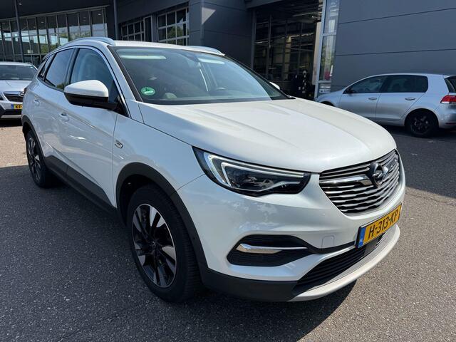 Opel Grandland X 1.2 Turbo Innovation | 130pk | Automaat | 60.000km! | Trekhaak |