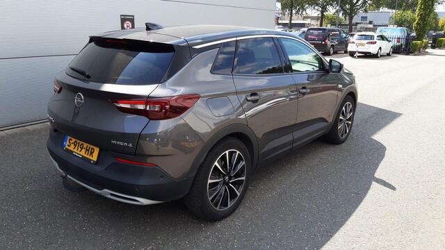 Opel Grandland X 1.6 Turbo Hybrid4 Ultimate Leder - A-Camera - stoelverwarming/koeling All season banden
