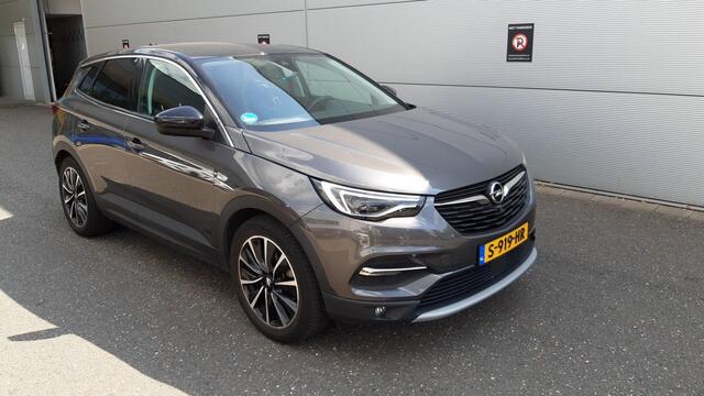 Opel Grandland X 1.6 Turbo Hybrid4 Ultimate Leder - A-Camera - stoelverwarming/koeling All season banden