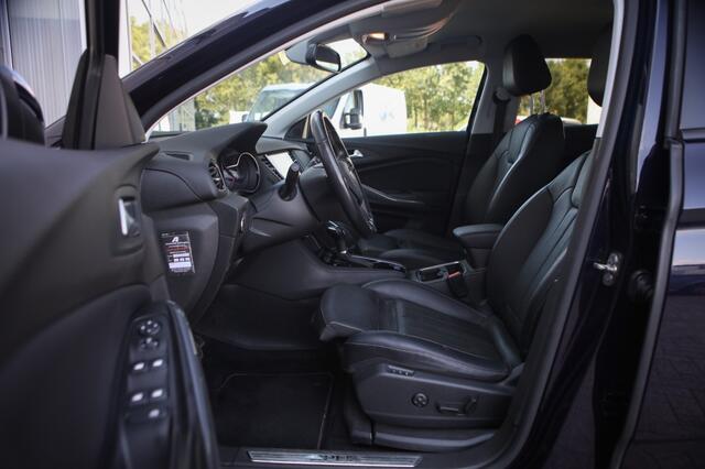 Opel Grandland X 1.2 Turbo Innovation | Stoelverkoeling | Trekhaak | All season |
