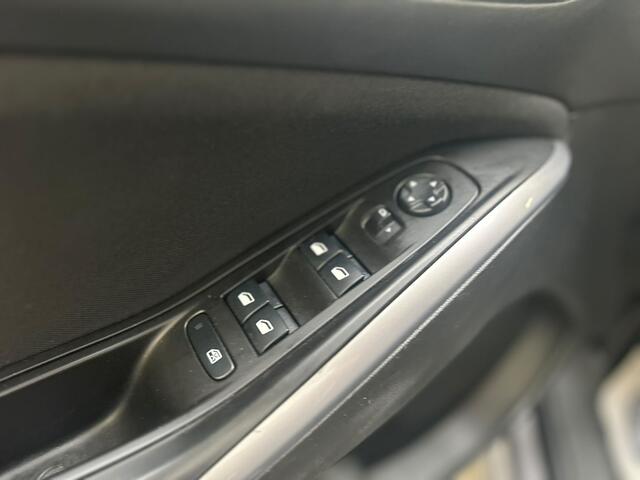 Opel Grandland X 1.2 Turbo Bns | Geen import | Trekhaak | Automaat | Hoge instap