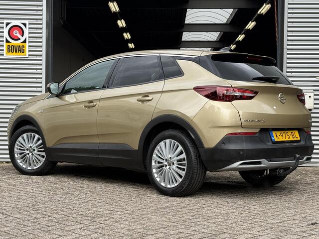 Opel Grandland X 1.2 Turbo Innovation Panoramadak l Camera l PDC l Trekhaak l