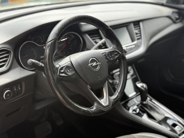 Opel Grandland X 1.2 Turbo Innovation Panoramadak l Camera l PDC l Trekhaak l