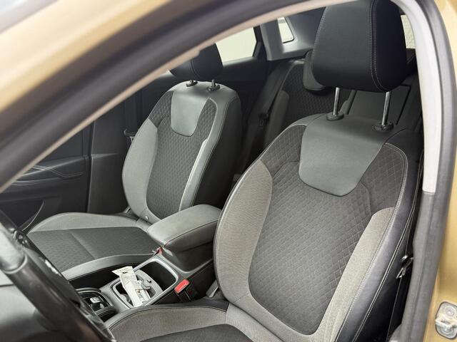 Opel Grandland X 1.2 Turbo Innovation Panoramadak l Camera l PDC l Trekhaak l