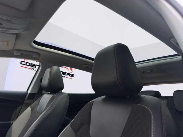 Opel Grandland X 1.6 Turbo Ultimate /Apple Carplay & Android/Panodak/Dode-hoek sens./Keyless/Stoel & Stuurverw./Trekhaak/Climate & Cruise Control/18" LMV/(MET GARANTIE*)