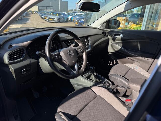 Opel Grandland X 1.2 T 130 pk Online Edition - trekhaak - all season banden