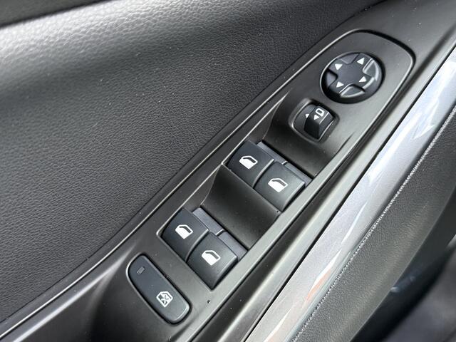 Opel Grandland X BWJ 2018 1.2 Turbo 131 PK Ultimate TREKHAAK | HALF LEDER | STOELVERW. | STUURVERW. | CAMERA | ELEKTR. ACTERKLEP | NAVI | CLIMA | CRUISE | CARPLAY + ANDROID | KEY LESS | LMV | PDC