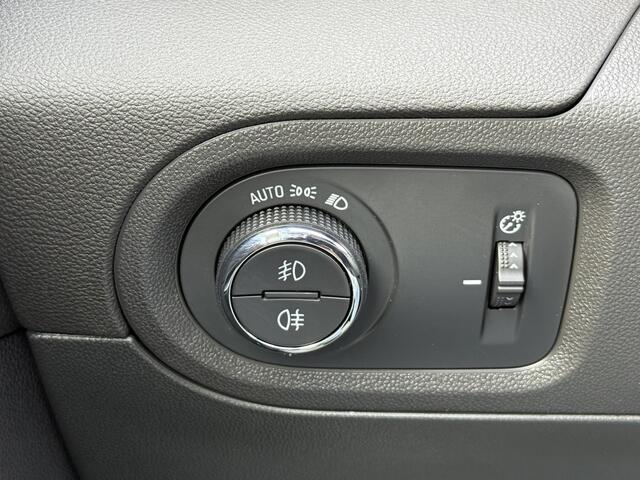 Opel Grandland X BWJ 2018 1.2 Turbo 131 PK Ultimate TREKHAAK | HALF LEDER | STOELVERW. | STUURVERW. | CAMERA | ELEKTR. ACTERKLEP | NAVI | CLIMA | CRUISE | CARPLAY + ANDROID | KEY LESS | LMV | PDC