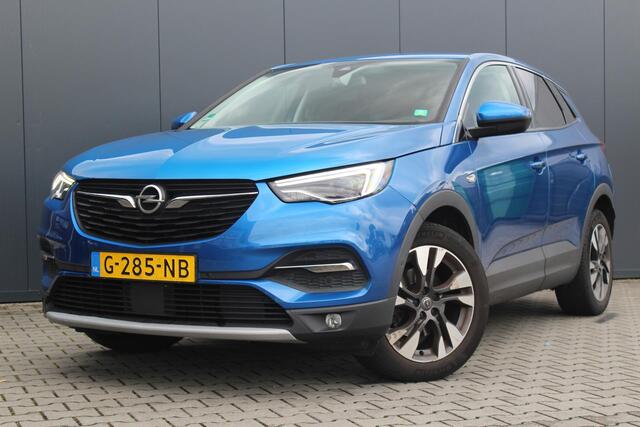 Opel Grandland X 1.2 Turbo Business Executive | Incl. 12 maanden garantie | Elektrische kofferklep | Parkeersensoren | Keyless | Navigatie | Bluetooth | Cruise control | Climate control | Airco | Lichtmetalen velgen